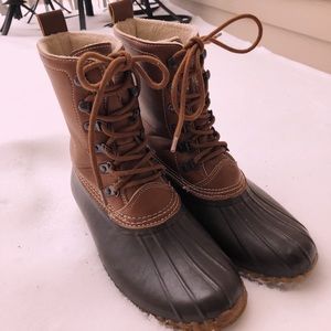 Women’s duck boots